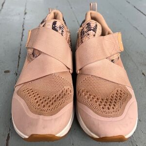 Women's Tan Sneakers